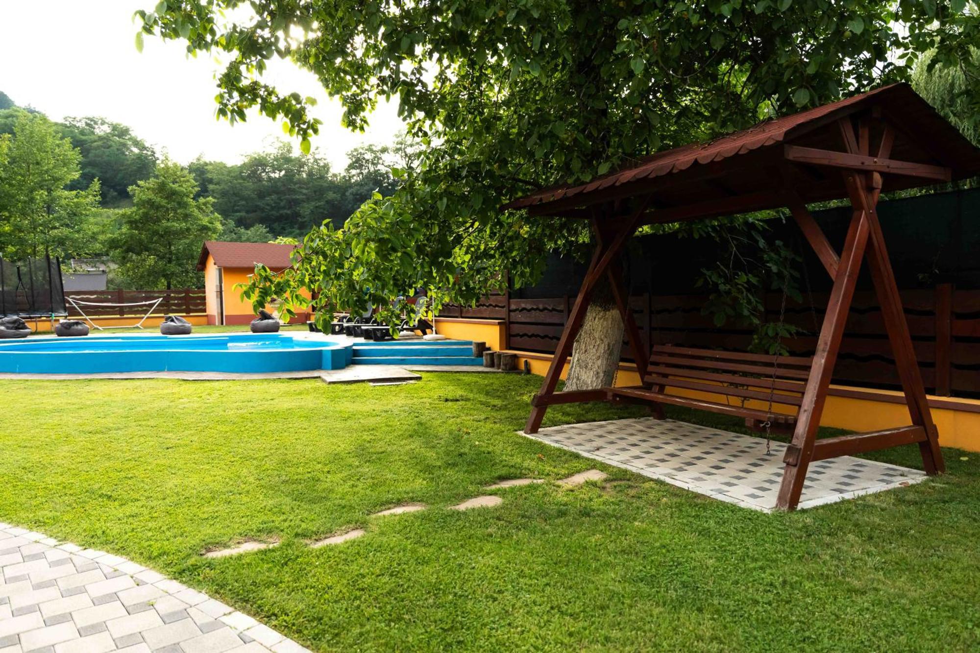 Cabana Sargetia Costesti  Exterior photo